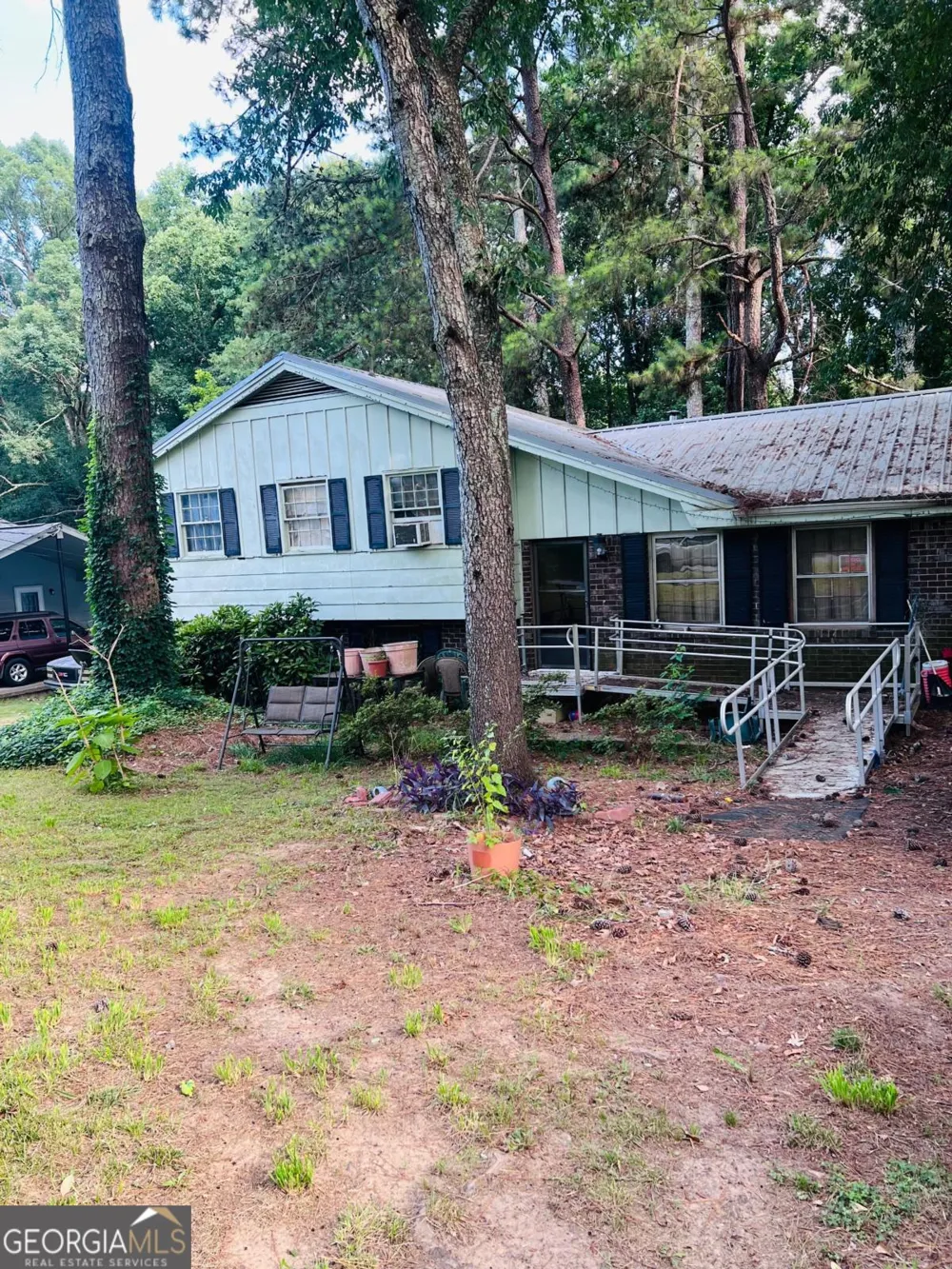 2749 Shelley LN Ellenwood, GA 30294
