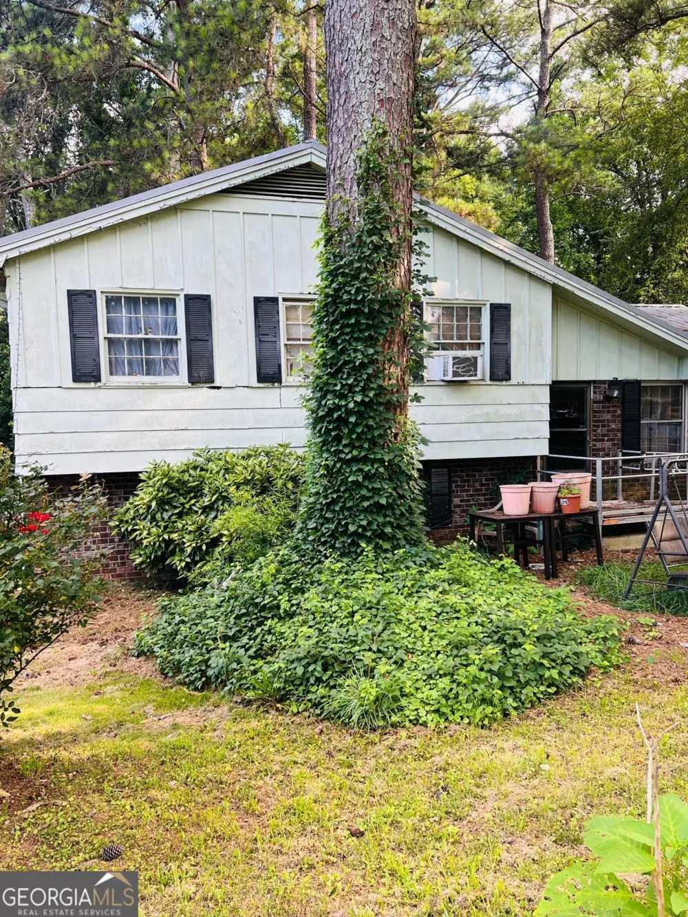 2749 Shelley LN Ellenwood, GA 30294