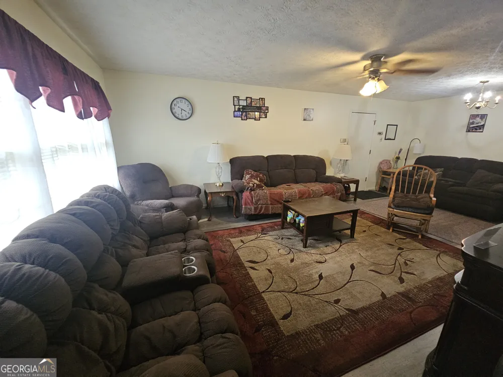 509 W Jule Peek AVE Cedartown, GA 30125
