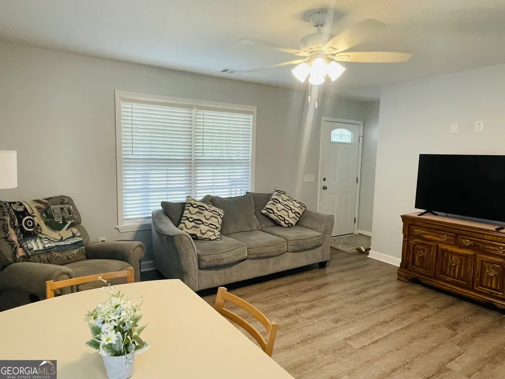 119 S Rushing ST Glennville, GA 30427