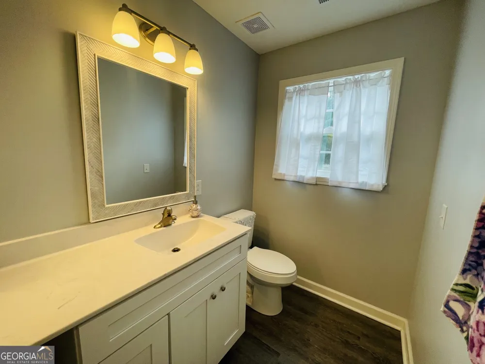 119 S Rushing ST Glennville, GA 30427