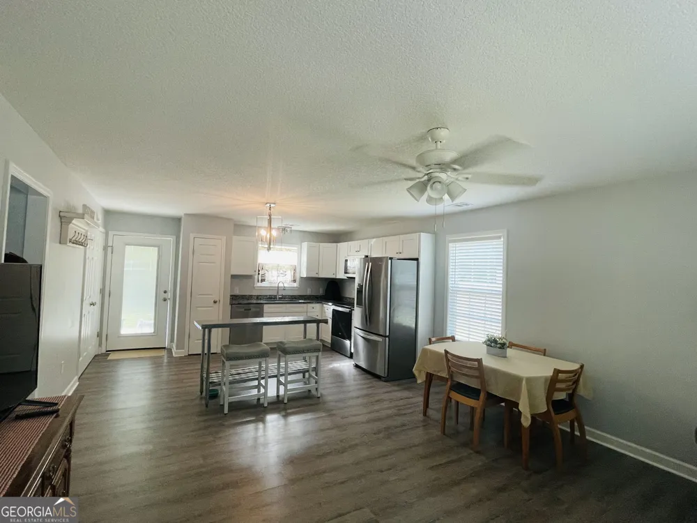 119 S Rushing ST Glennville, GA 30427