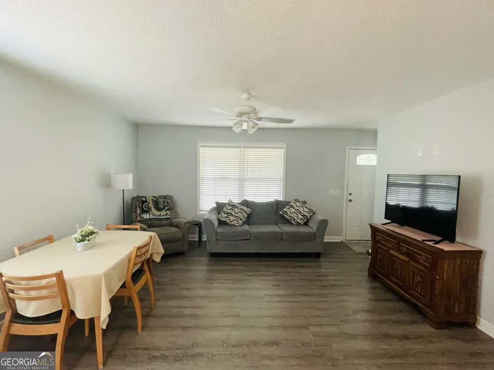 119 S Rushing ST Glennville, GA 30427