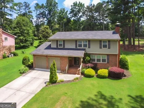 647 Shannon Green Circle