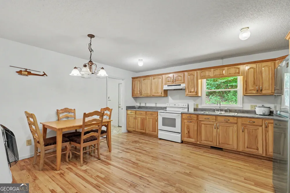 118 Cub LN Rabun Gap, GA 30568