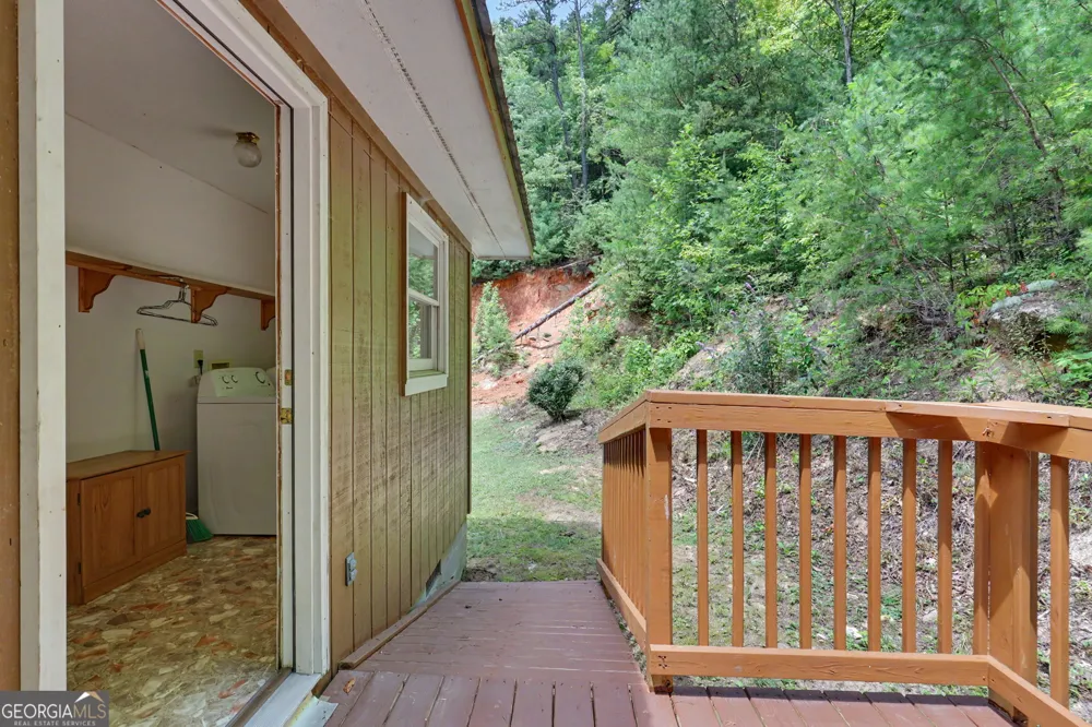 118 Cub LN Rabun Gap, GA 30568