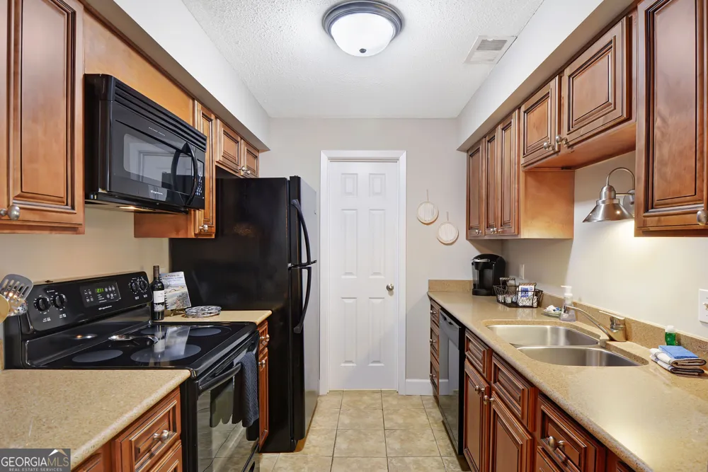 2511 Demere RD St. Simons, GA 31522
