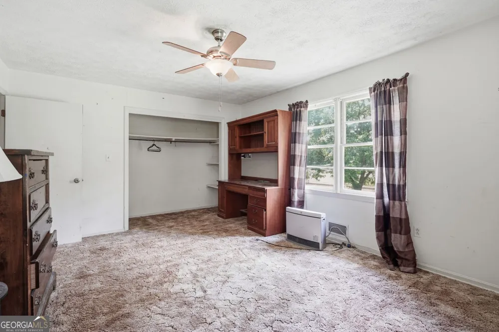 264 School ST Gillsville, GA 30543