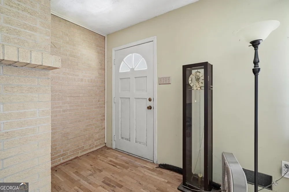 264 School ST Gillsville, GA 30543