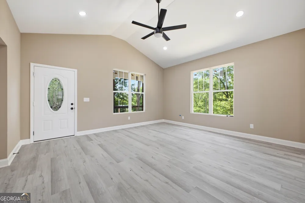 171 N DALE ST Calhoun, GA 30701
