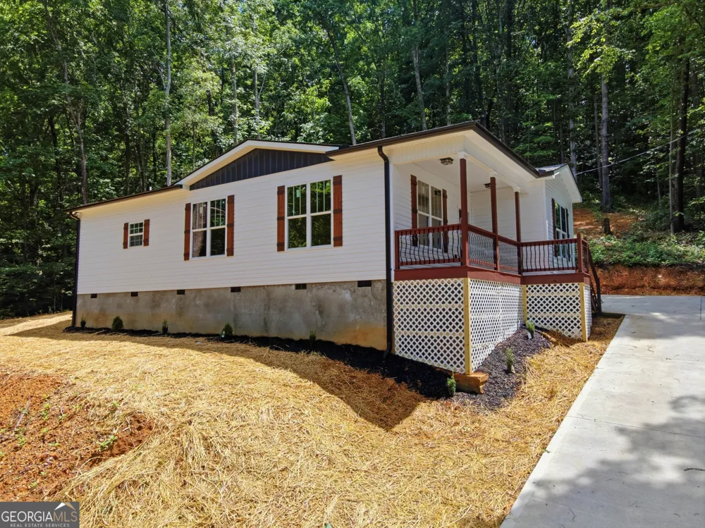 171 N DALE ST Calhoun, GA 30701
