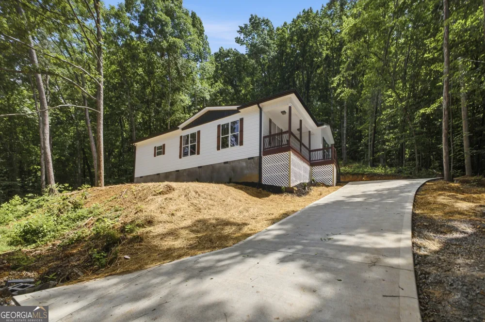 171 N DALE ST Calhoun, GA 30701