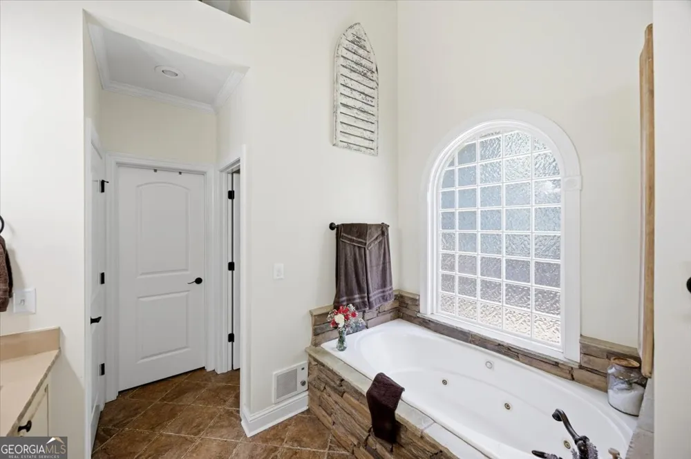 409 Madison LN Forsyth, GA 31029