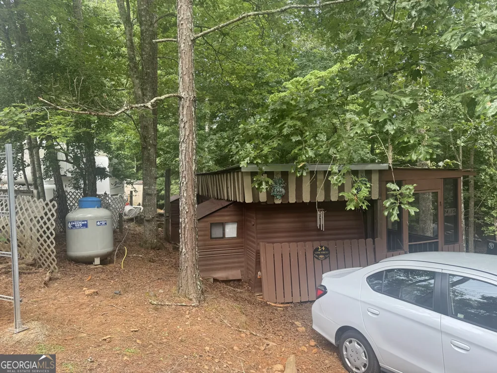 24 15th ST Ellijay, GA 30540