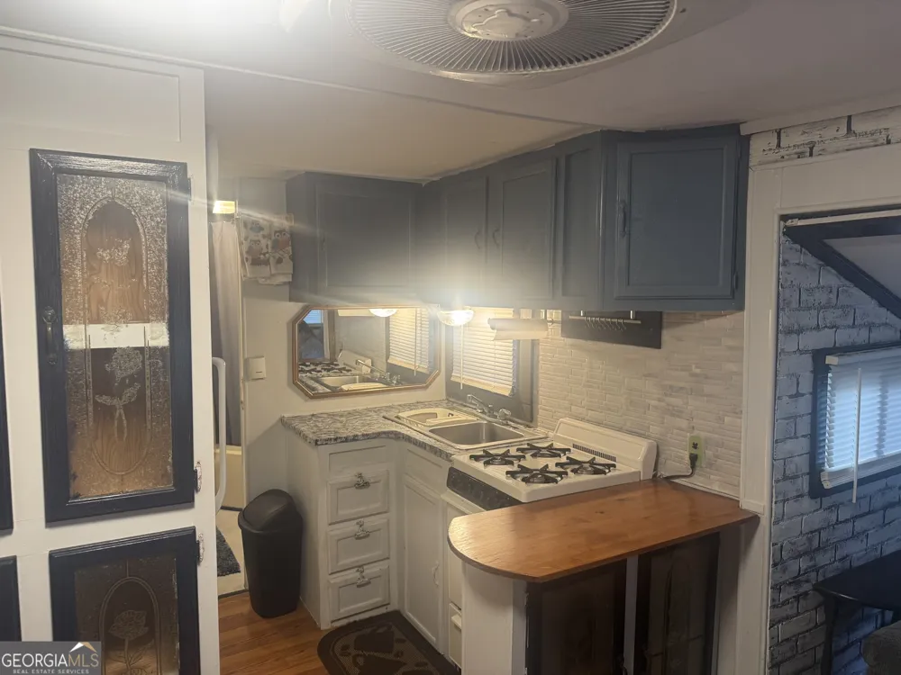 24 15th ST Ellijay, GA 30540