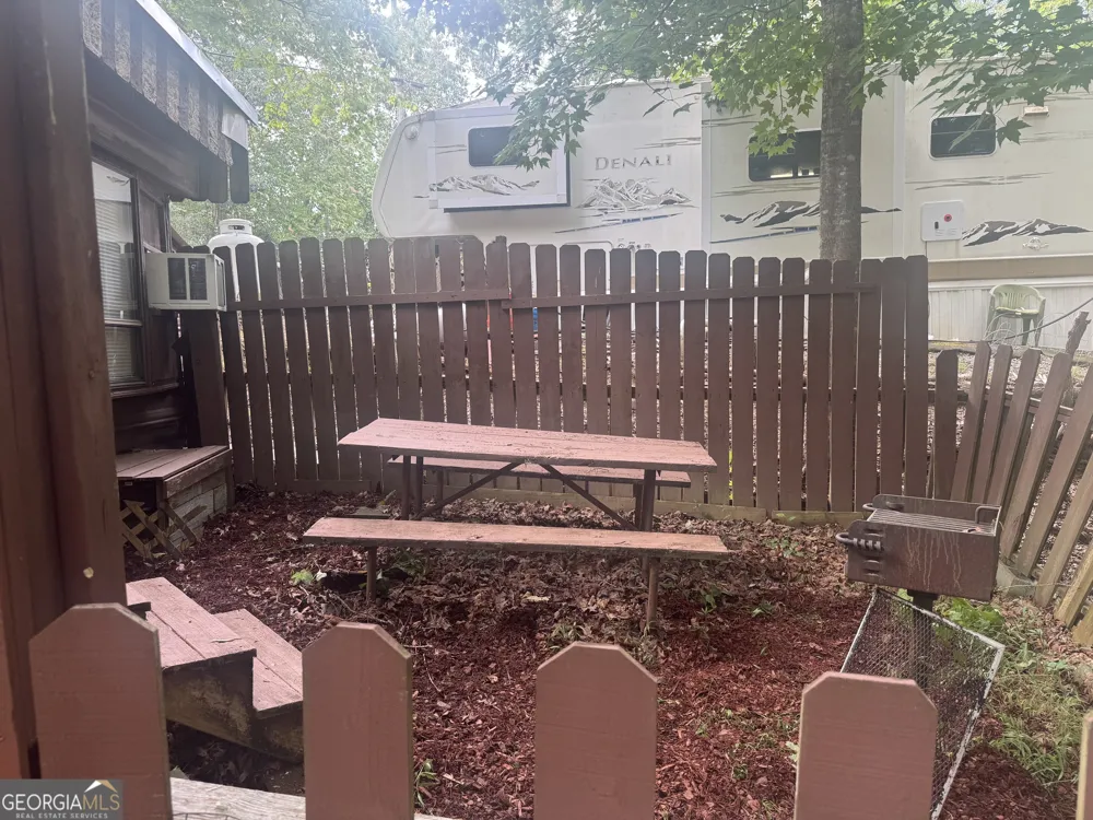 24 15th ST Ellijay, GA 30540