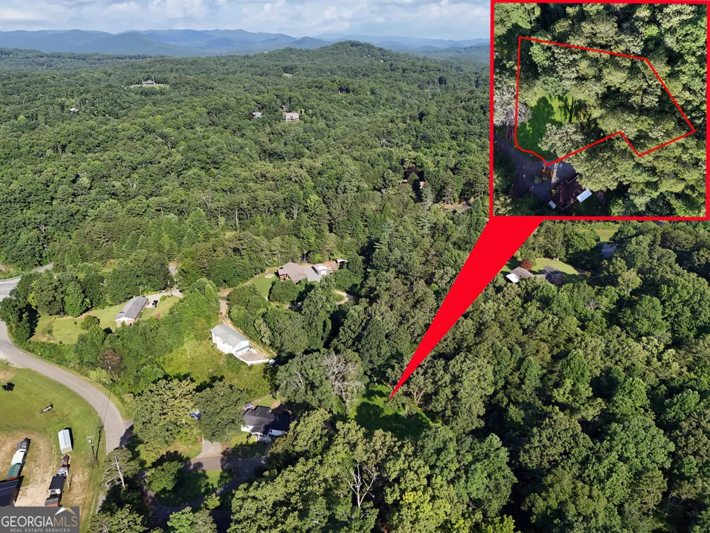 59 Bradley ST Blue Ridge, GA 30513
