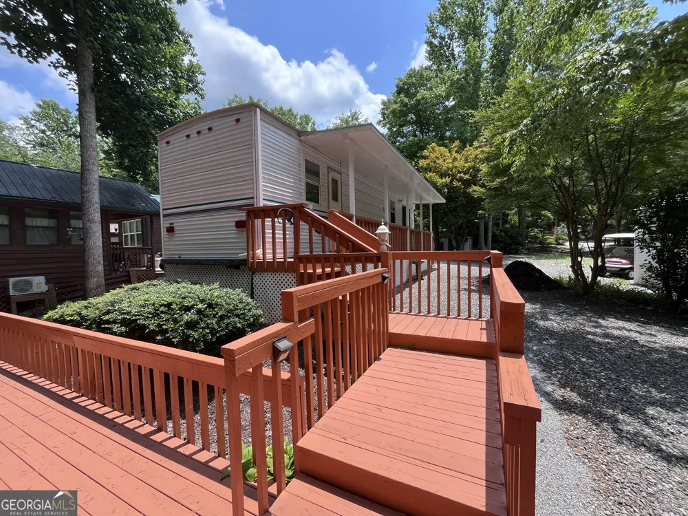 86 Campfire DR Cleveland, GA 30528