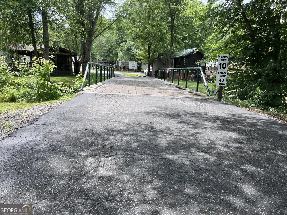 86 Campfire DR Cleveland, GA 30528