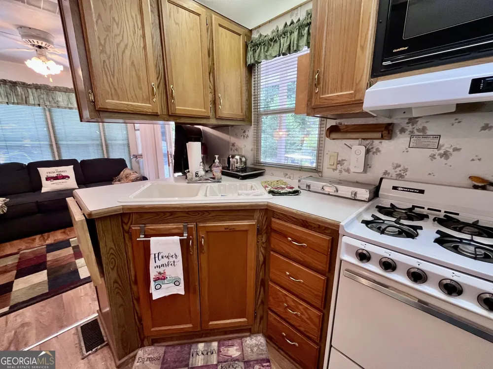 86 Campfire DR Cleveland, GA 30528