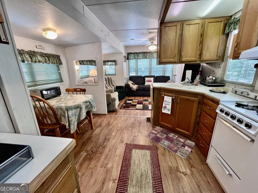 86 Campfire DR Cleveland, GA 30528