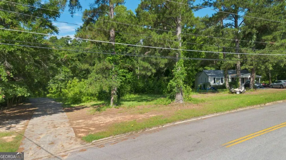 2420 Grandview DR NE Milledgeville, GA 31061