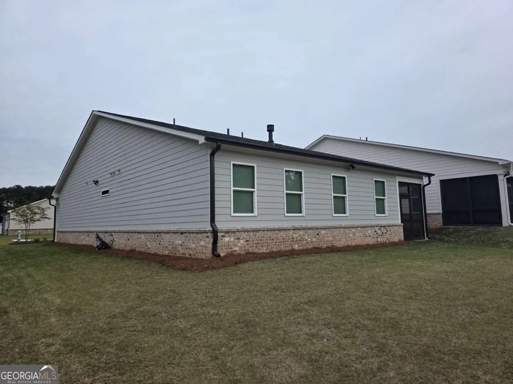 1633 Juniper Berry WAY Loganville, GA 30052
