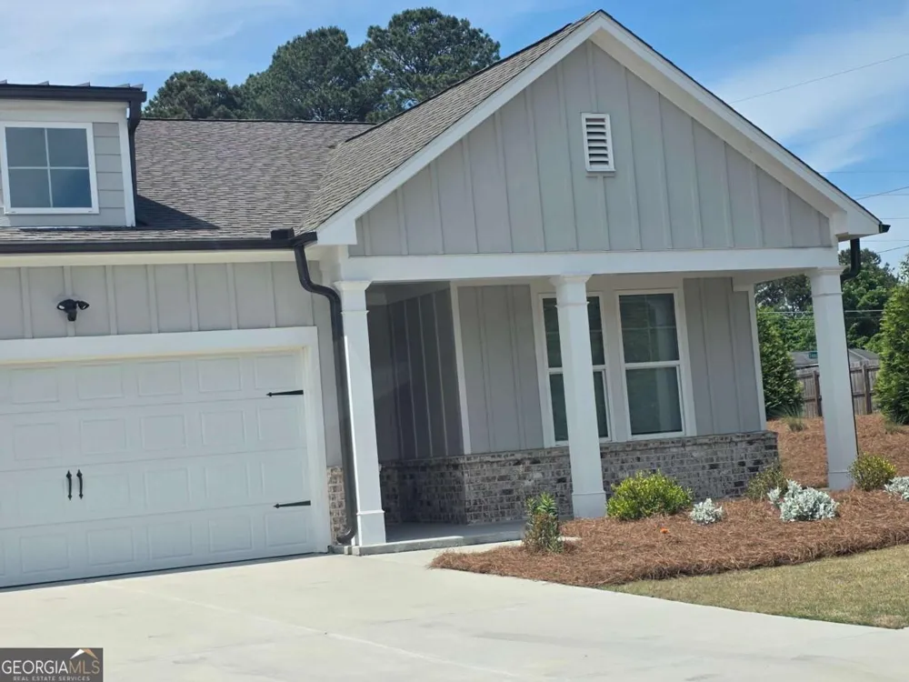 1633 Juniper Berry WAY Loganville, GA 30052