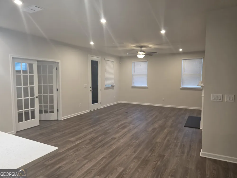 1633 Juniper Berry WAY Loganville, GA 30052
