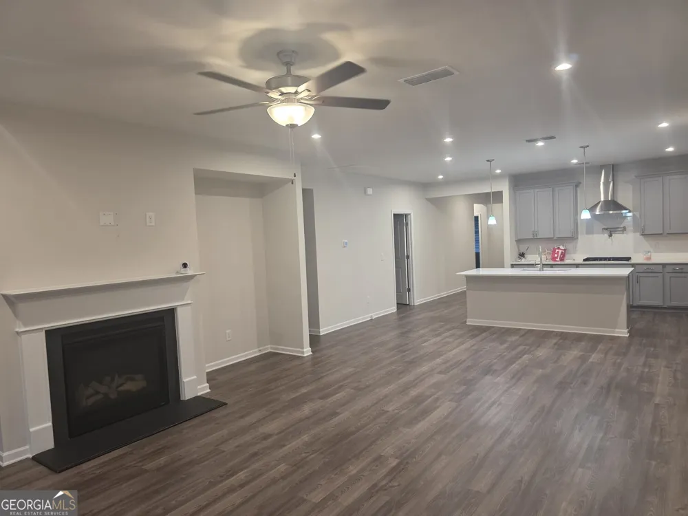1633 Juniper Berry WAY Loganville, GA 30052