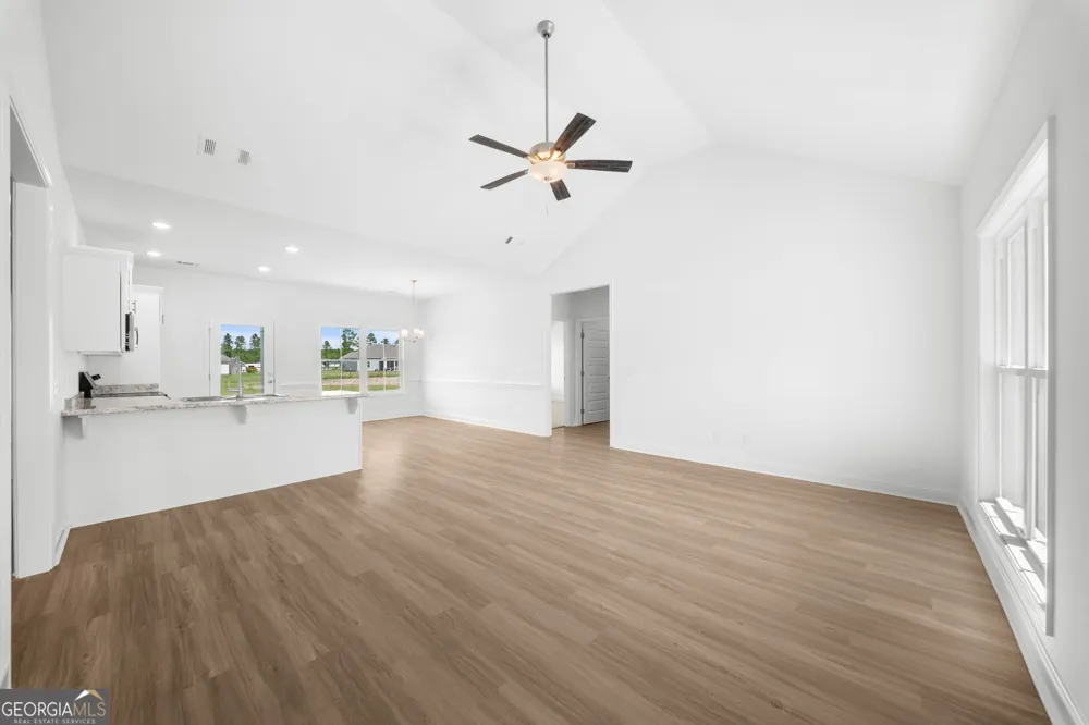 662 Belfast LOOP Ellabell, GA 31308