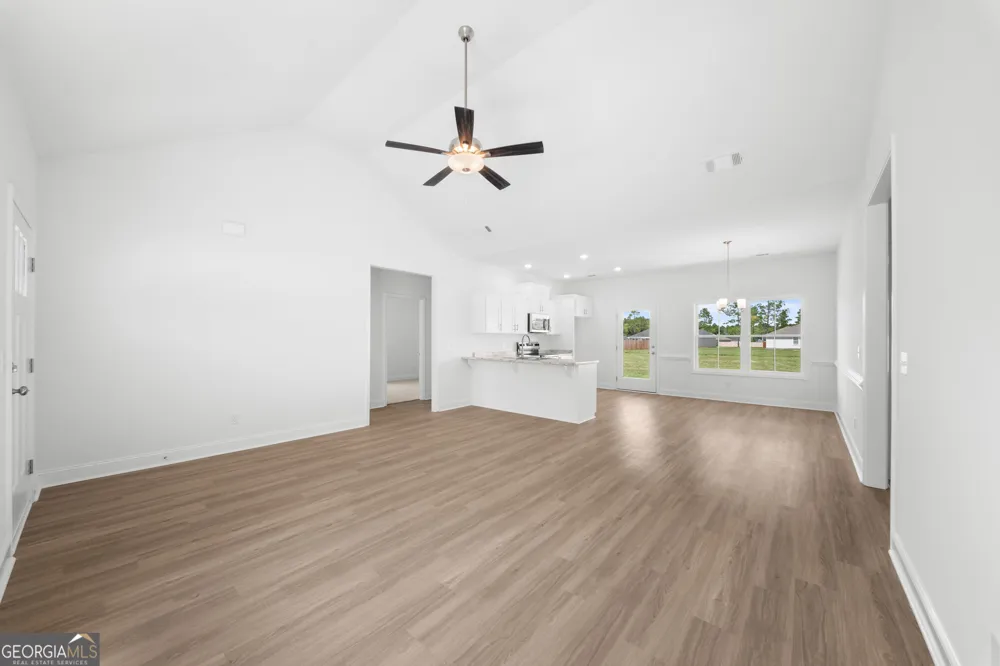 662 Belfast LOOP Ellabell, GA 31308