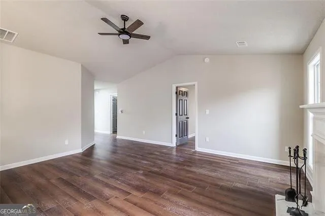 1216 Dylan WAY Bethlehem, GA 30620