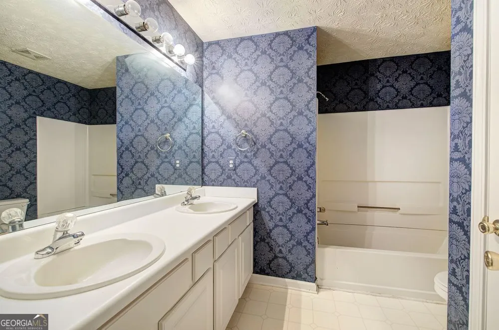 4144 Spring Cove DR Duluth, GA 30097