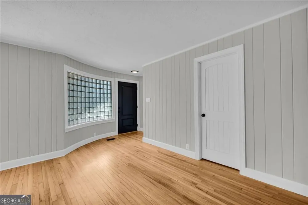 142 Ola ST Toccoa, GA 30577