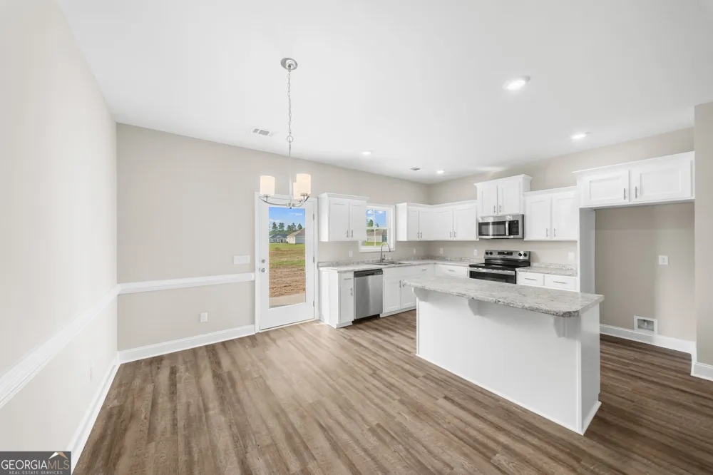 664 Belfast LOOP Ellabell, GA 31308