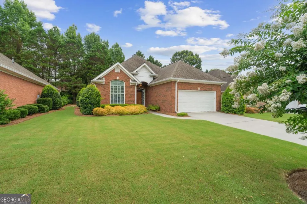 112 Bristol PL SE Calhoun, GA 30701
