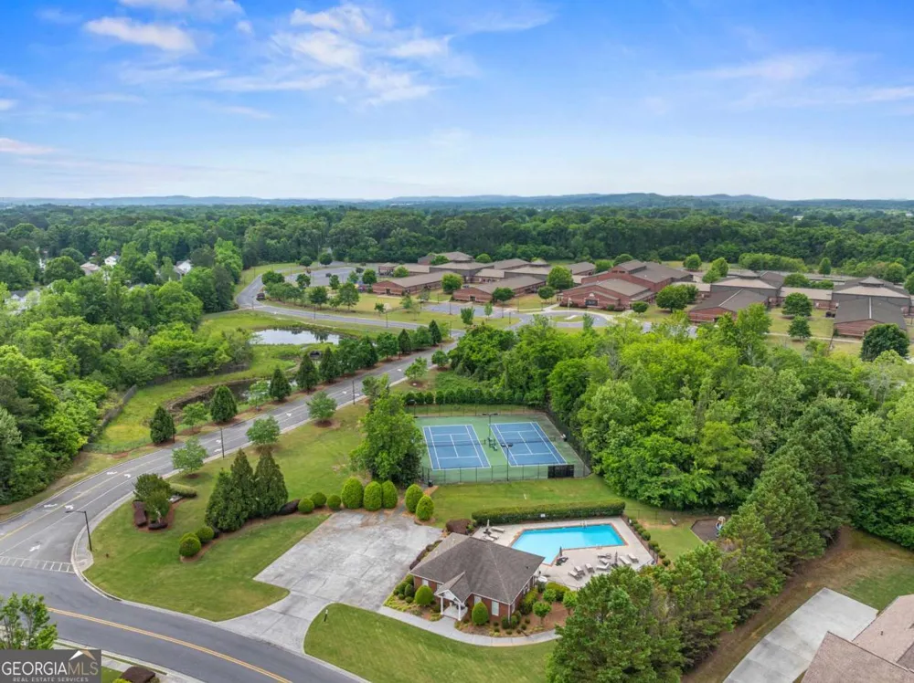 112 Bristol PL SE Calhoun, GA 30701