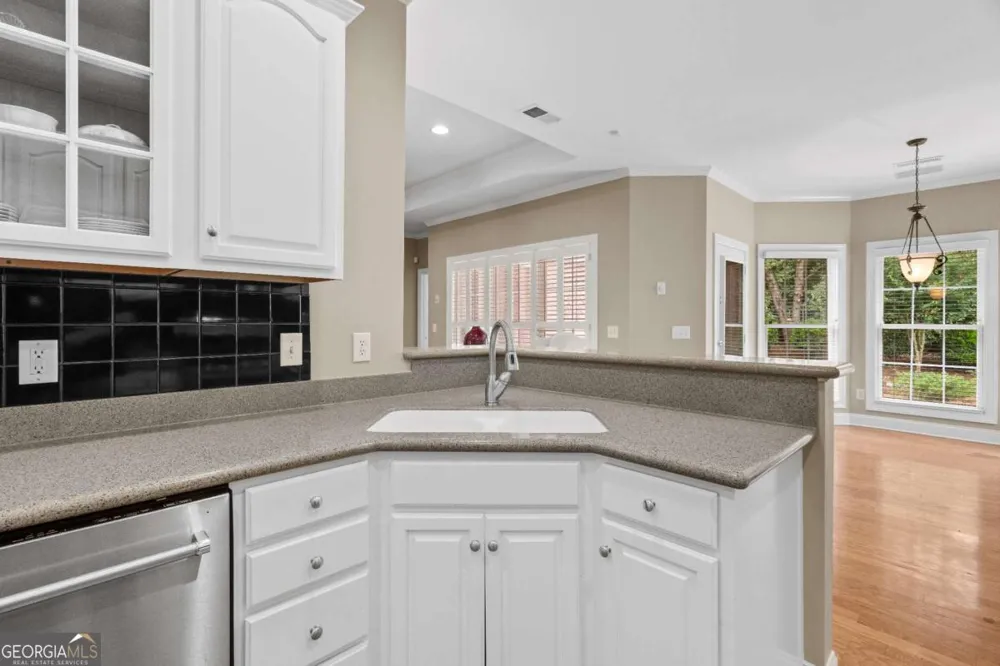 112 Bristol PL SE Calhoun, GA 30701