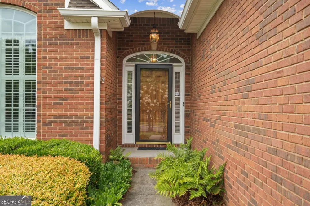 112 Bristol PL SE Calhoun, GA 30701
