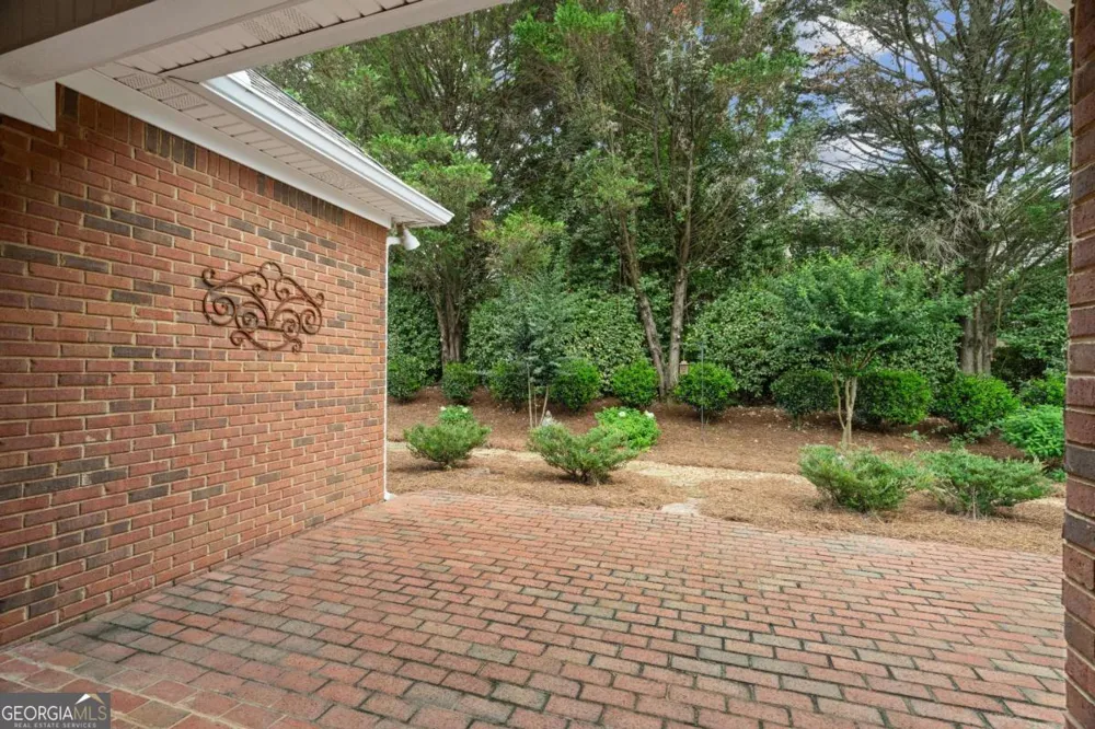 112 Bristol PL SE Calhoun, GA 30701
