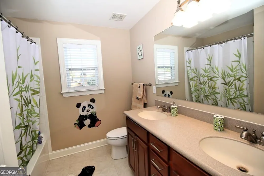 2217 Chaseford LN Powder Springs, GA 30127