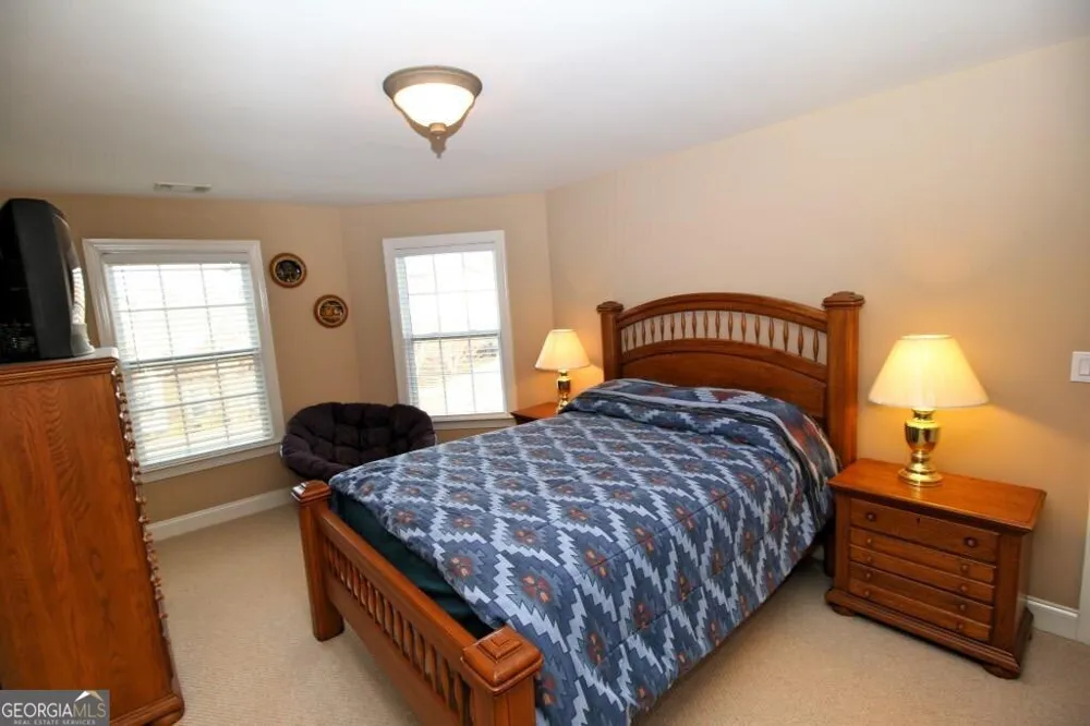 2217 Chaseford LN Powder Springs, GA 30127