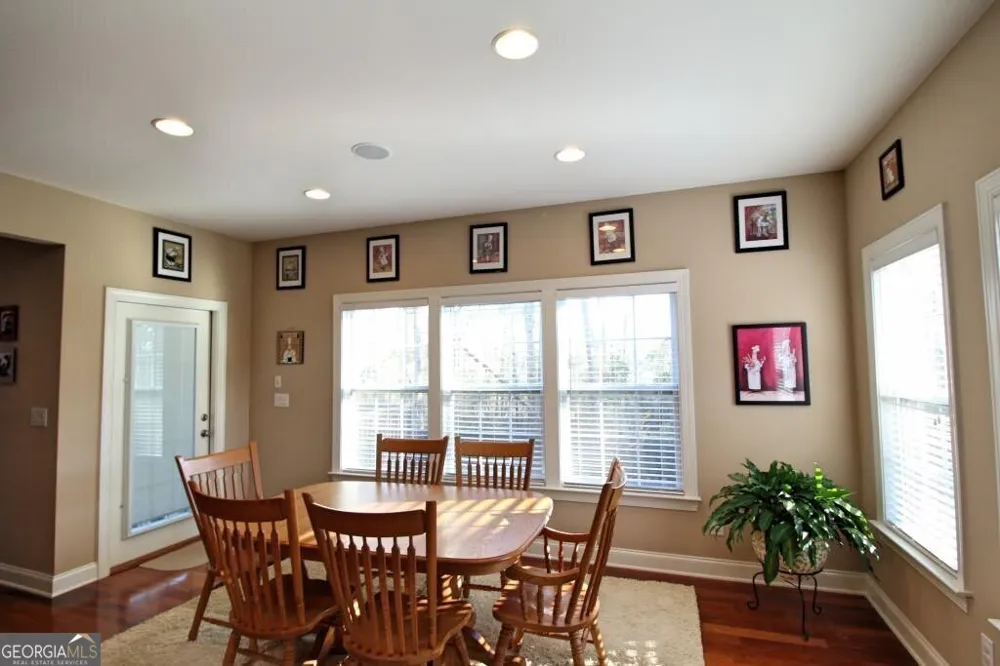 2217 Chaseford LN Powder Springs, GA 30127