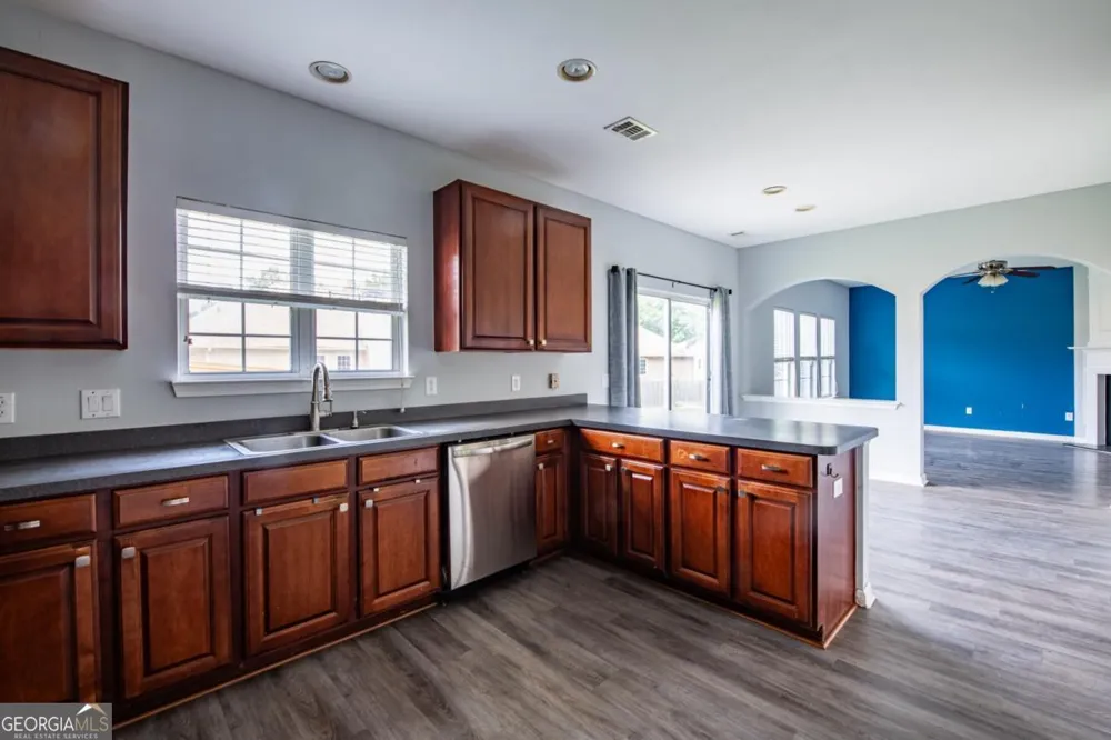 7702 Parkside DR Lithia Springs, GA 30122