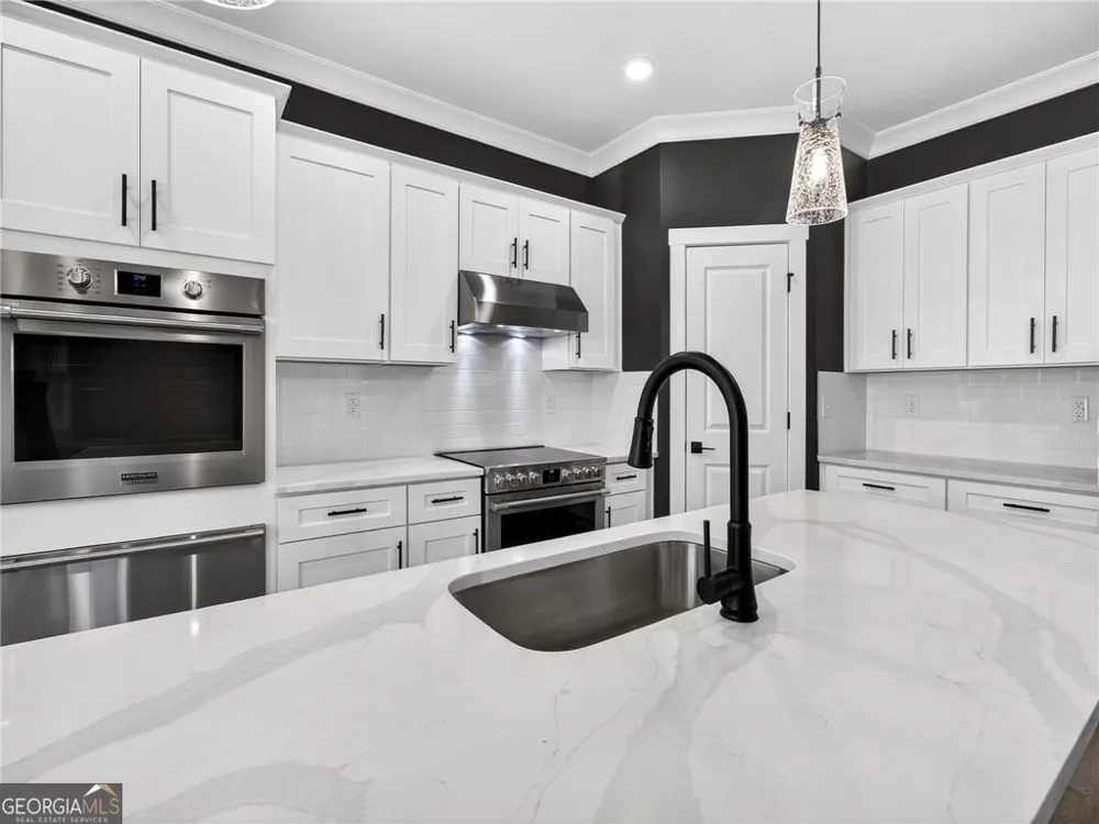 1091 Deer TRL Bishop, GA 30621