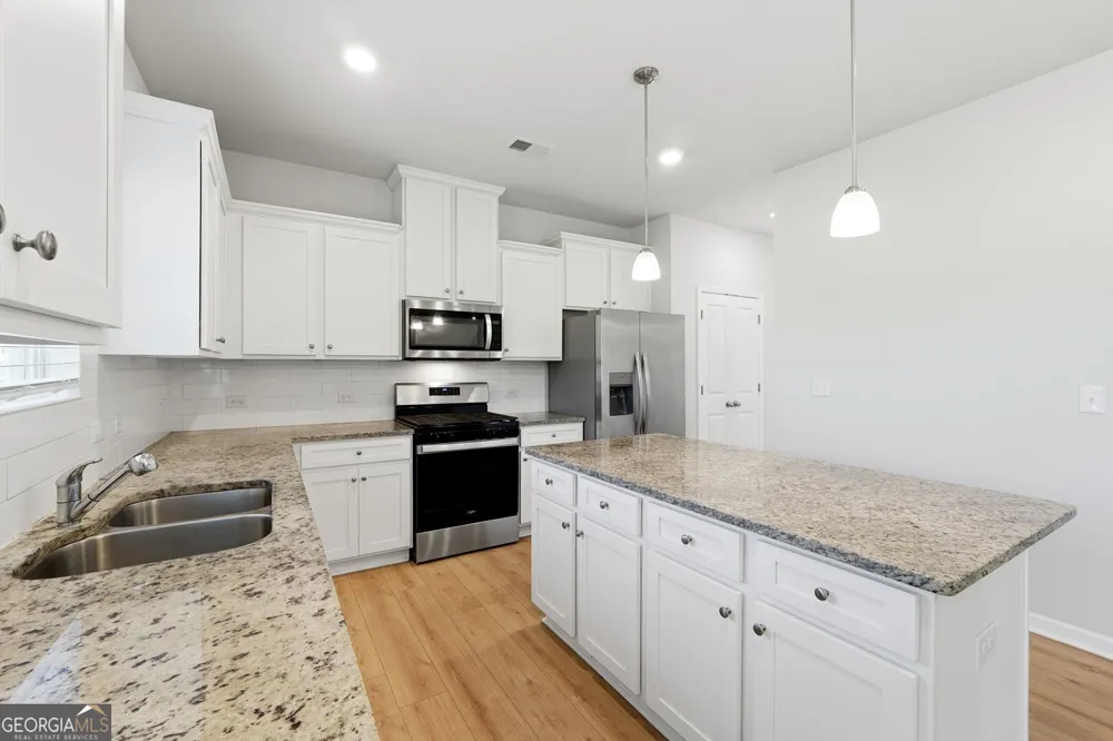1877 Mitchell Farm CT Grayson, GA 30017
