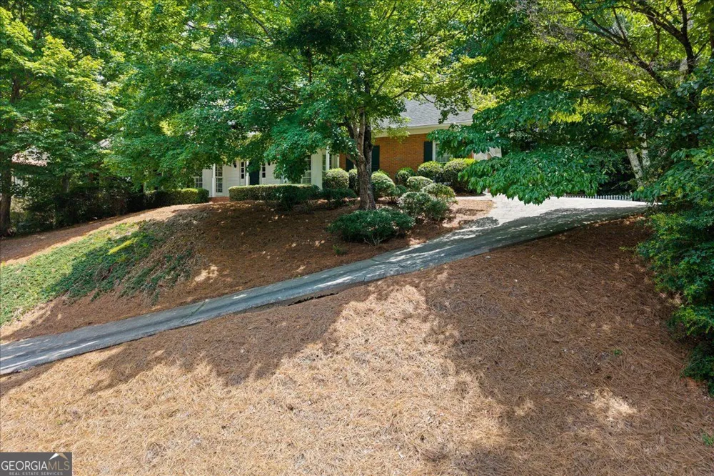 8855 Glen Ferry DR Johns Creek, GA 30022
