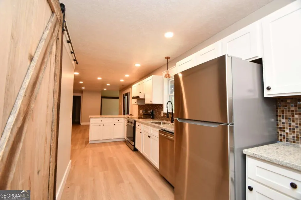 257 Lake Place DR Lavonia, GA 30553