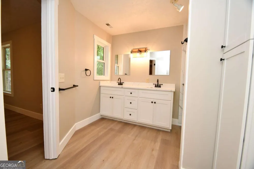 257 Lake Place DR Lavonia, GA 30553